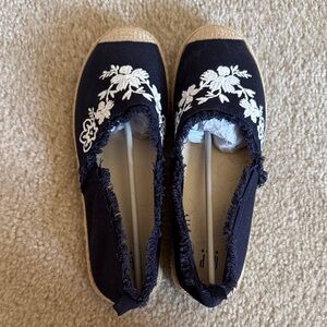 Gap girls espadrille shoes